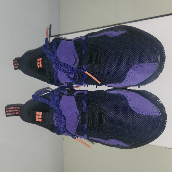 Adidas 2022 Trae Young 1 'Black Team College Purple' - Picture 1 of 8